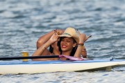 Рианна (Rihanna) Bikini Hawaii 27th Apr 2012 (86xHQ) 3fdd94198956192