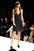 f93a4a20320851.gif