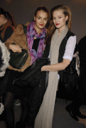 bb49ed29081423.gif