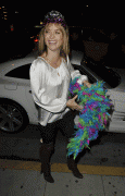 41eee655207364 Taryn Manning at Crown Bar to Celebrating Brittny Gastineaus Birthday in LA   11/06/09